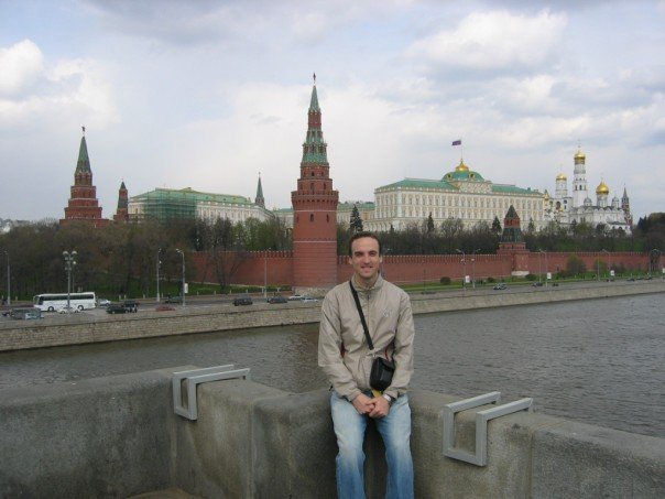 Robert Reynolds in front of the Kremlin
